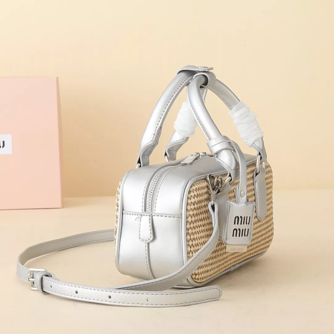 miu miu aaa qualite sac a main  pour femme s_12727521